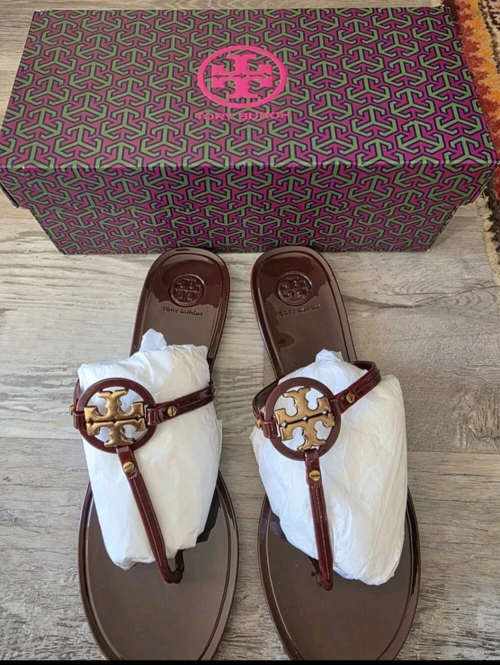 NWB Tory Burch Mini Miller Flat Thong Size 10